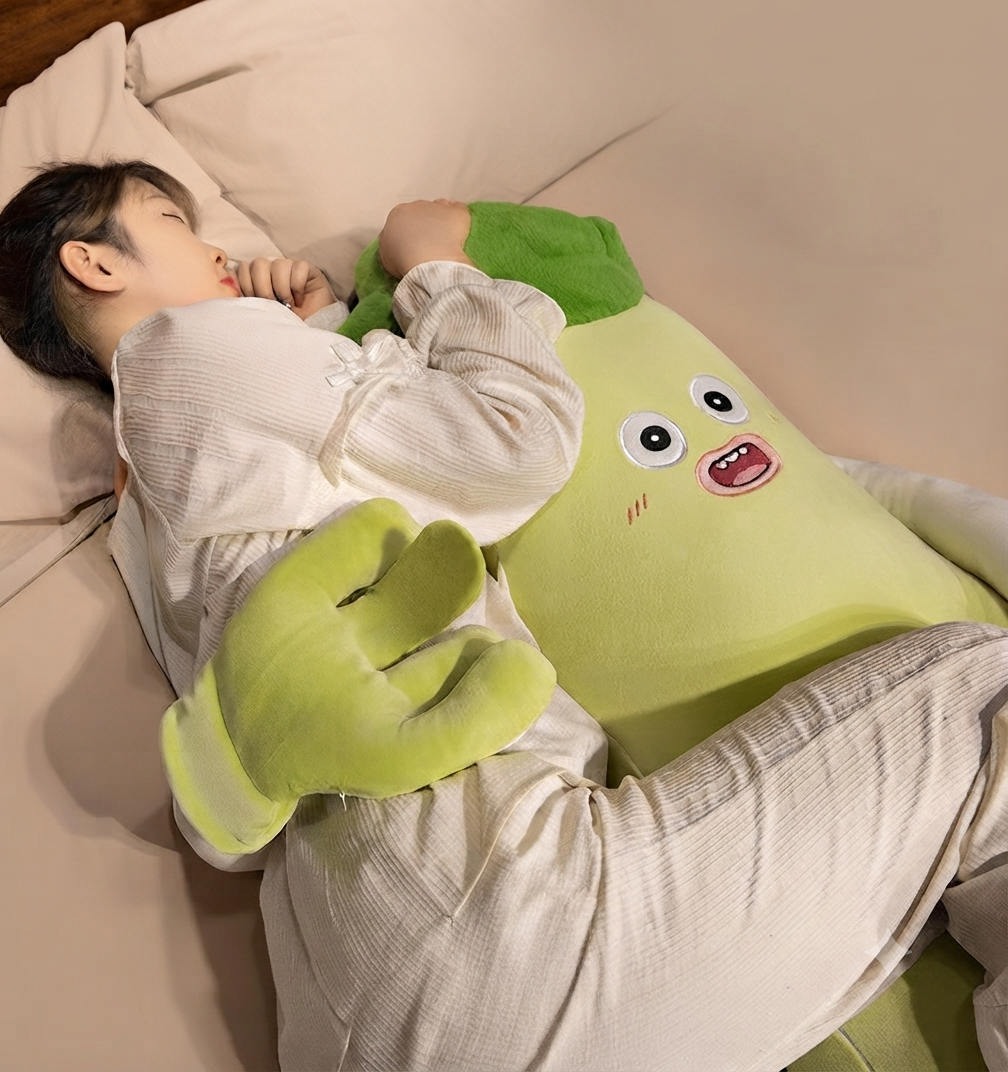 OKYA Eggplant & Broccoli Duo - Heated Clapping Hug Pillow