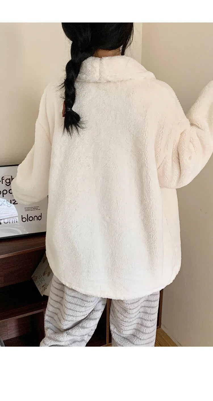 Cartoon Snoopy Pattern Coral Velvet Pajama Set Winter Women's Kawaii Anime Snoopy Accessories Cardigan Warm Home Clothes Set